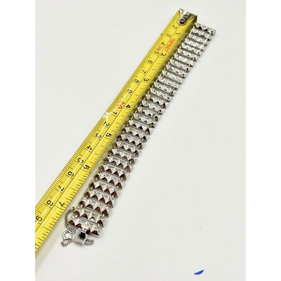 Vintage Signed TRIFARI Textured Silver Tone Bracelet Wide Retro Classic Design - Picture 8 of 9